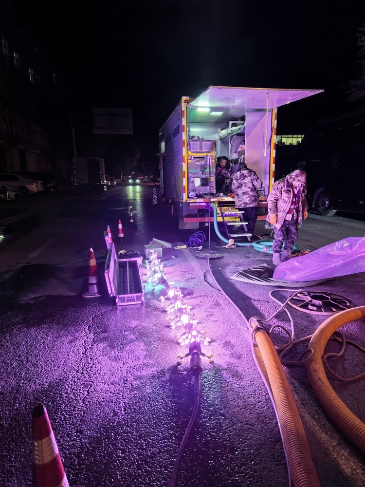 头屯河管道非开挖修复